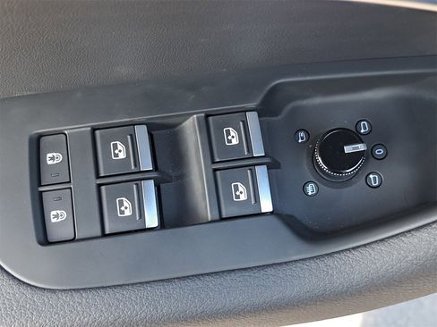 Certified 2025 Audi A6 2.0T Premium w/ Convenience Plus Package image 30