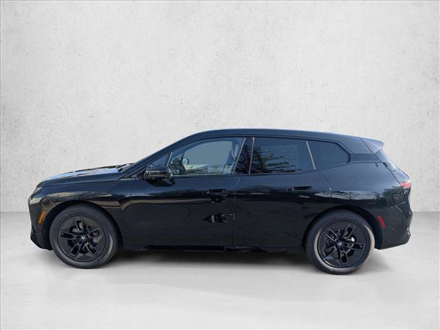 Used 2026 BMW iX xDrive45 w/ Premium Package AWD/4WD image 9