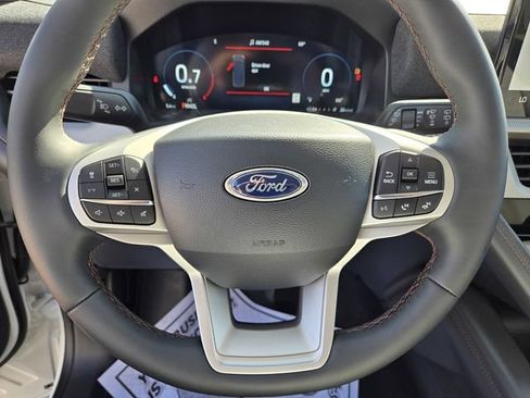 New 2026 Ford Explorer Active RWD image 22