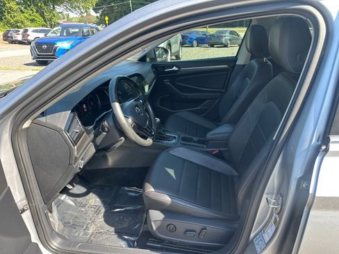 Used 2021 Volkswagen Jetta SEL FWD image 11