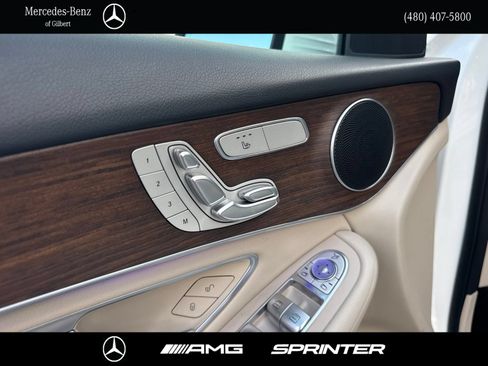 Used 2022 Mercedes-Benz GLC 300 4MATIC image 14