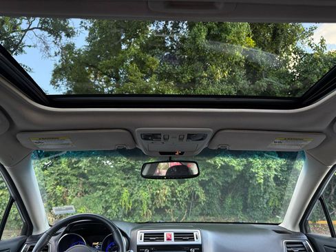 Used 2015 Subaru Legacy 2.5i Premium w/ Moonroof Package AWD/4WD image 24