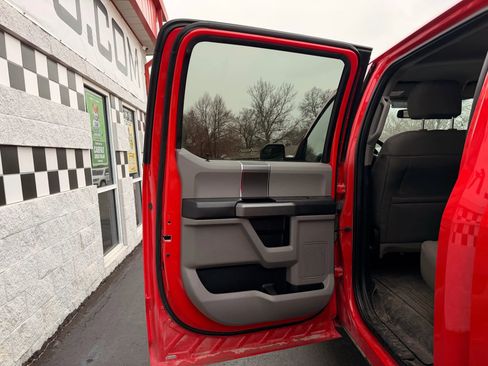 Used 2016 Ford F150 XLT w/ Equipment Group 302A Luxury image 21