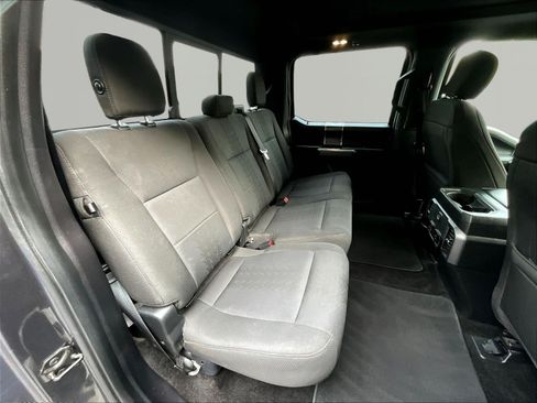 Used 2018 Ford F150 XLT w/ Equipment Group 302A Luxury AWD/4WD image 26