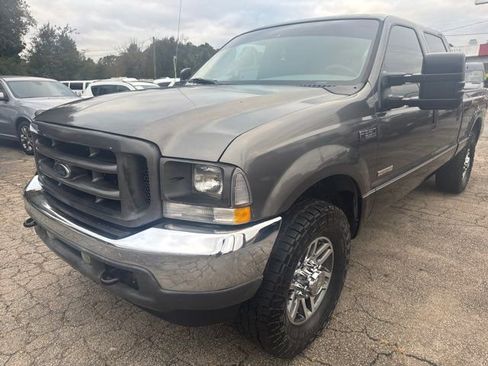 Used 2004 Ford F350 Lariat image 3