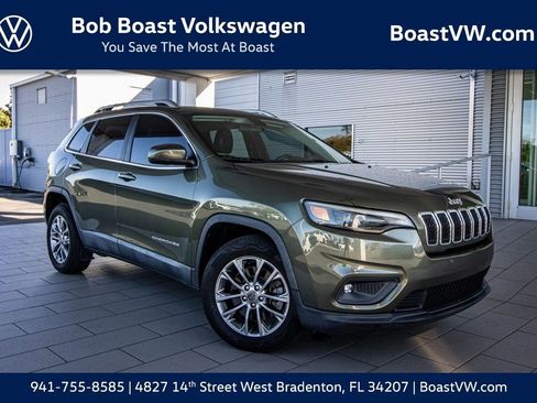 Used 2019 Jeep Cherokee Latitude Plus image 1