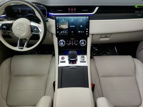 Used 2025 Jaguar F-PACE R-Dynamic S AWD/4WD image 50