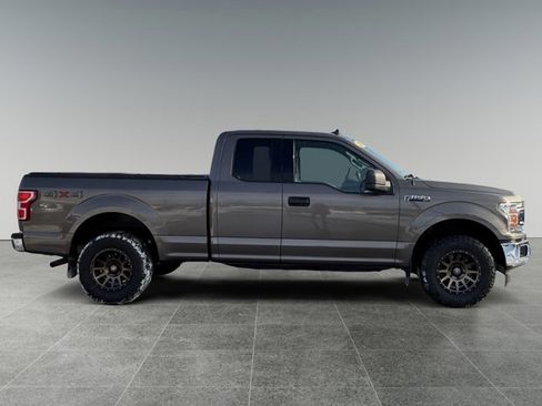 Used 2020 Ford F150 XLT image 6