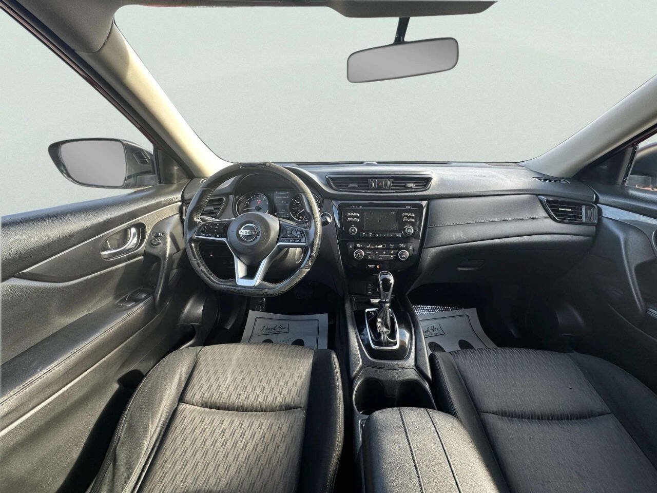 Used 2017 Nissan Rogue SV FWD image 20