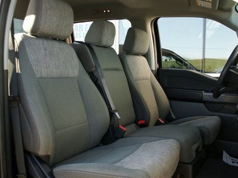 Used 2023 Ford F150 XLT image 32