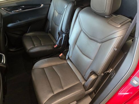 Used 2020 Cadillac XT6 Premium Luxury image 23