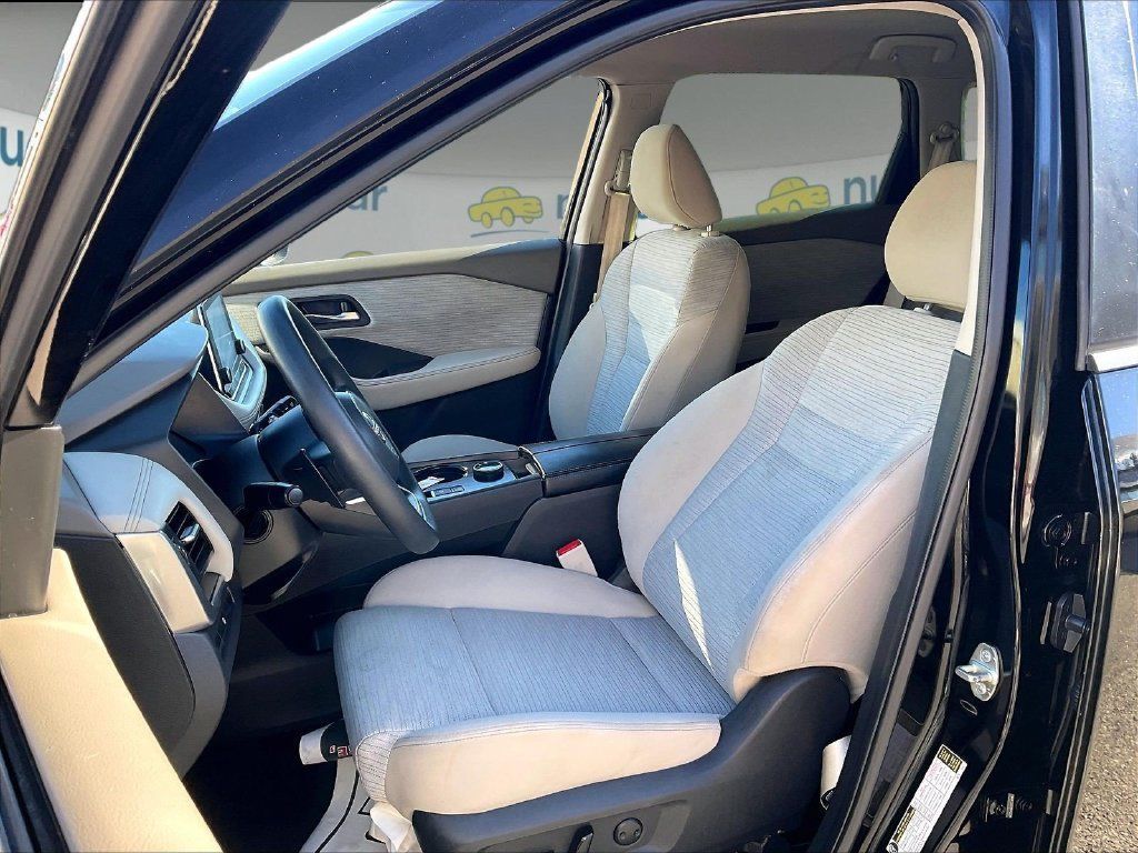 Certified 2023 Nissan Rogue SV AWD/4WD image 10