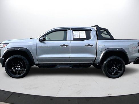 Used 2023 Chevrolet Colorado Trail Boss w/ Technology Package image 5