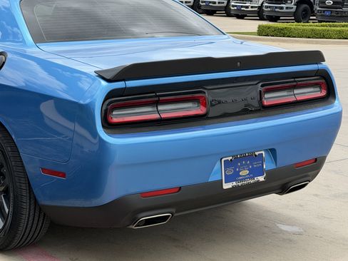 Used 2023 Dodge Challenger SRT Hellcat RWD image 7