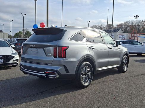 Used 2022 Kia Sorento EX image 5