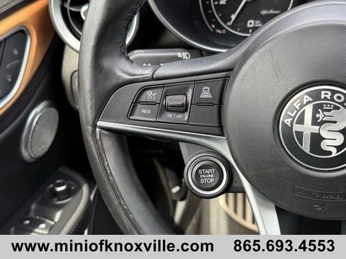 Used 2019 Alfa Romeo Giulia Ti w/ Quick Order Package 22Z Lusso image 19