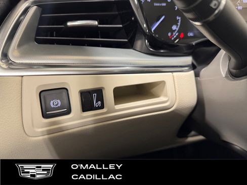 Certified 2023 Cadillac XT5 Premium Luxury w/ LPO, Floor Liner Package image 18
