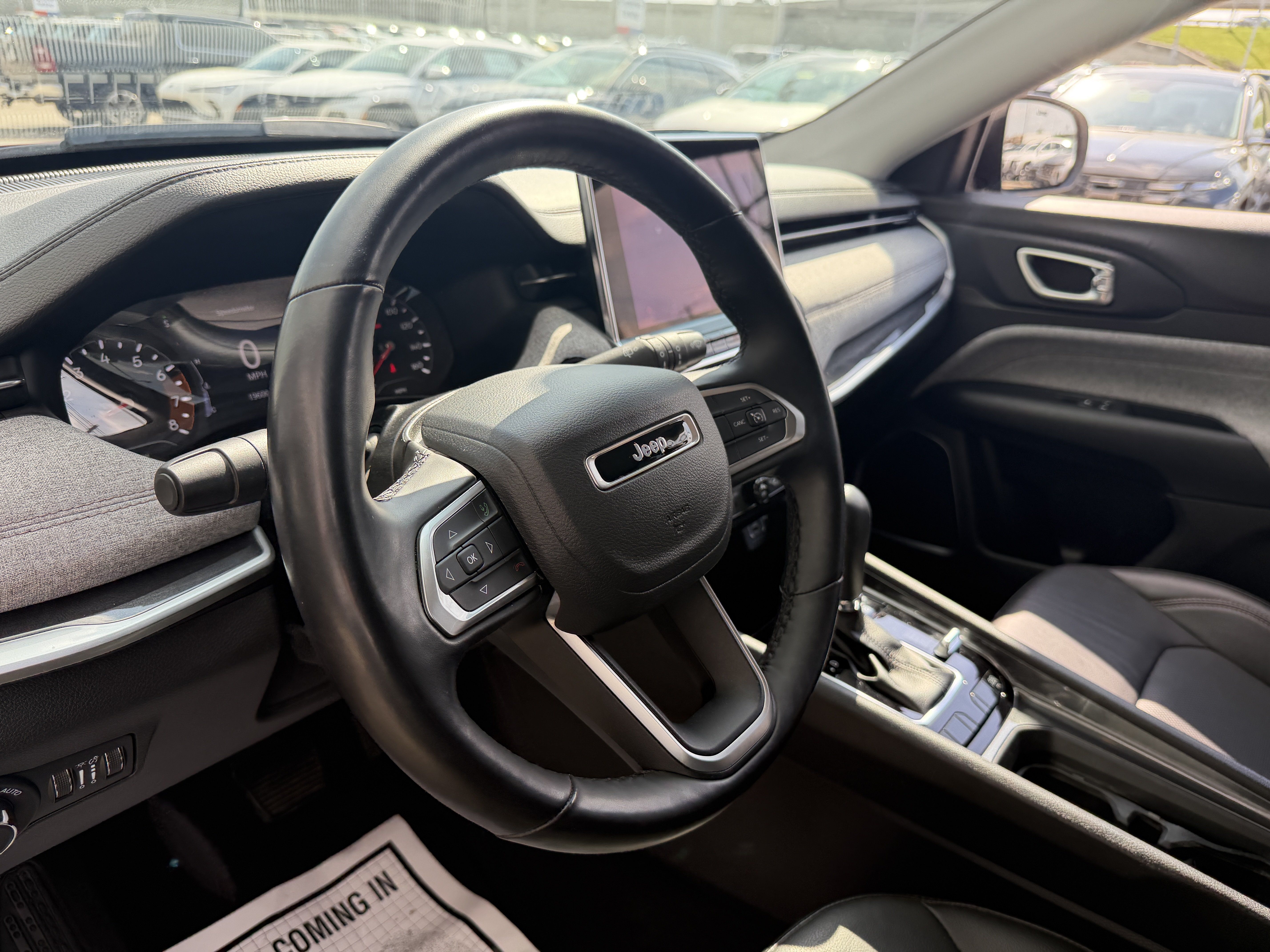 Used 2022 Jeep Compass Latitude AWD/4WD image 29