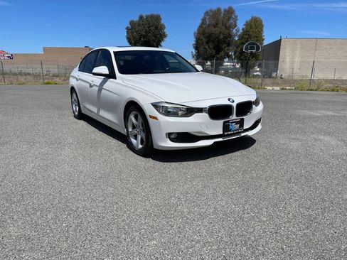 Used 2014 BMW 328i Sedan RWD image 3