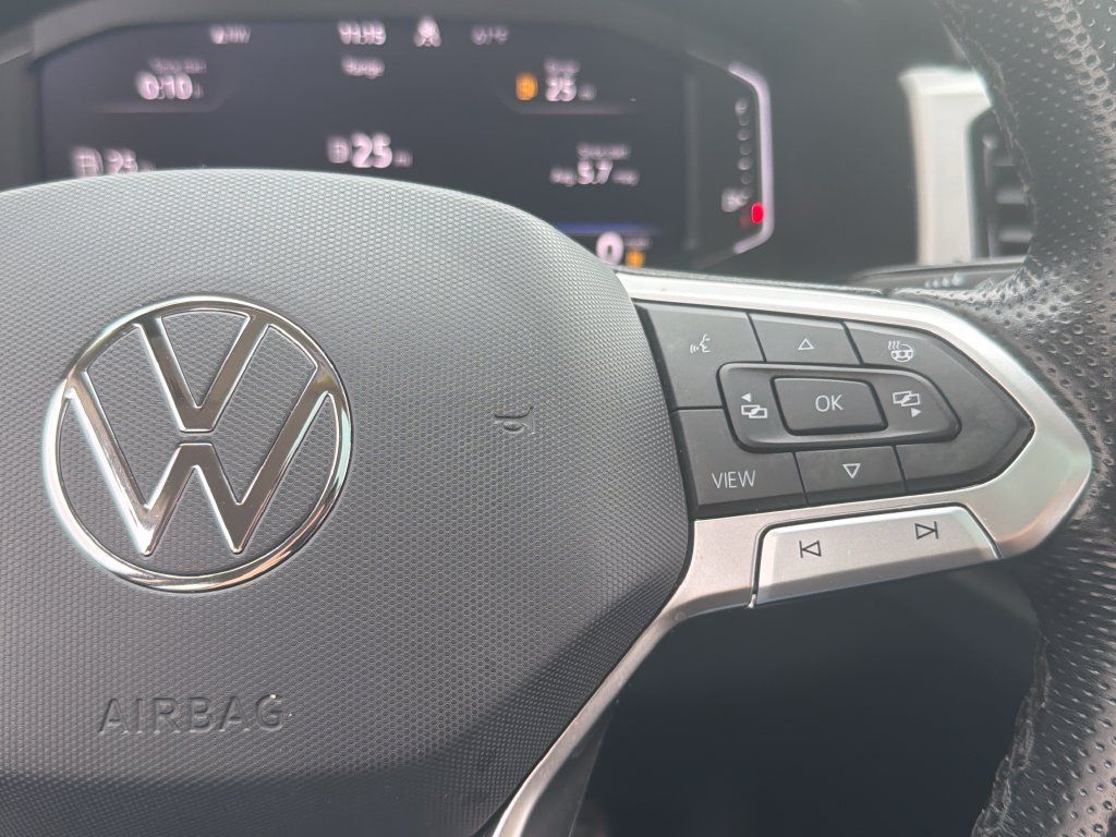 Used 2023 Volkswagen Atlas SEL Premium AWD/4WD image 13