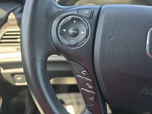 Used 2013 Honda Crosstour EX-L image 16