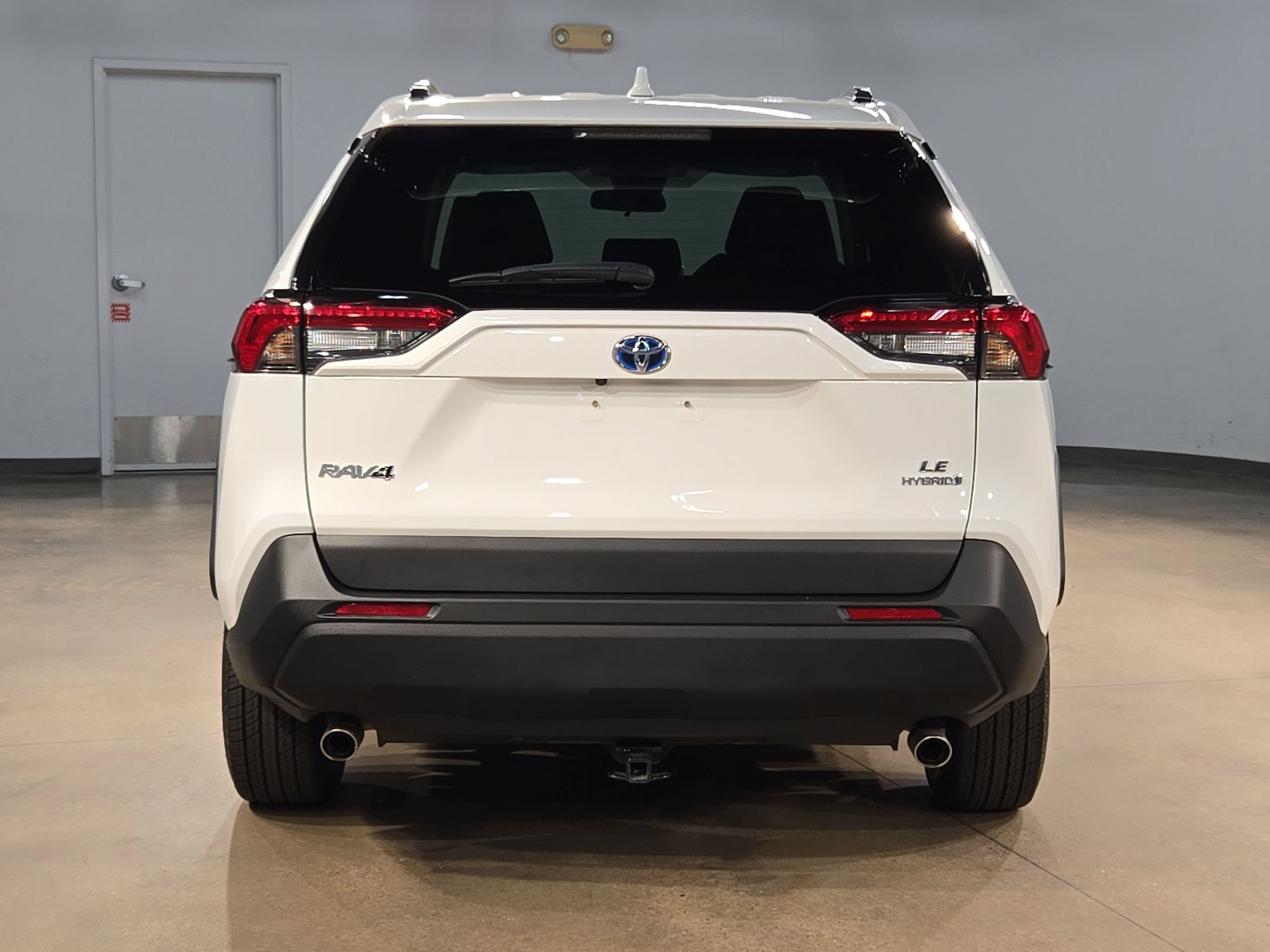 Certified 2024 Toyota RAV4 LE AWD/4WD image 6