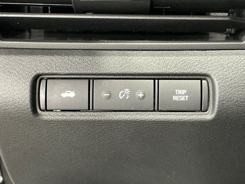 Used 2025 Nissan Altima 2.5 S image 14