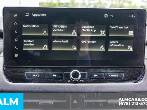 Used 2025 Mitsubishi Outlander SE FWD image 36