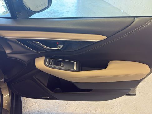 Used 2020 Subaru Outback Limited image 22