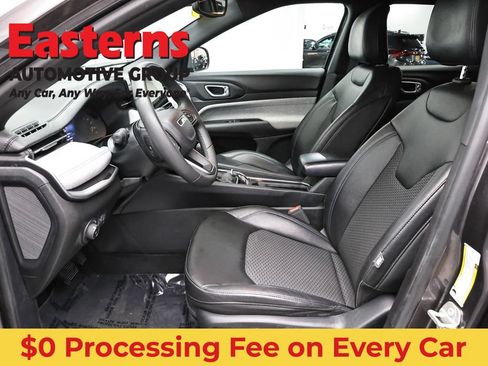 Used 2024 Jeep Compass Latitude AWD/4WD image 13