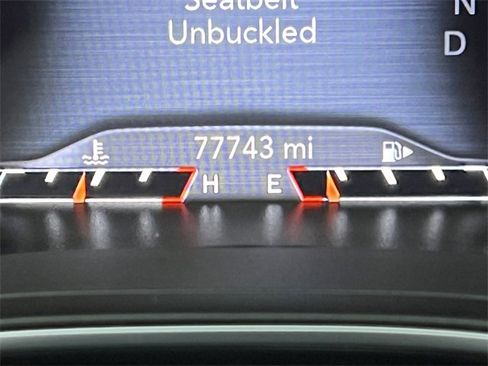 Used 2019 Jeep Cherokee Trailhawk w/ Cold Weather Group image 6