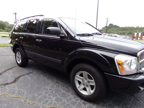 Used 2006 Dodge Durango SLT w/ Trailer Tow Group AWD/4WD image 5