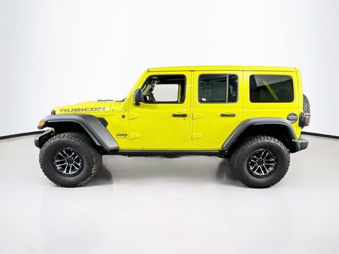 Used 2024 Jeep Wrangler Unlimited Rubicon w/ XTREMEE 35" Tire Package AWD/4WD image 8