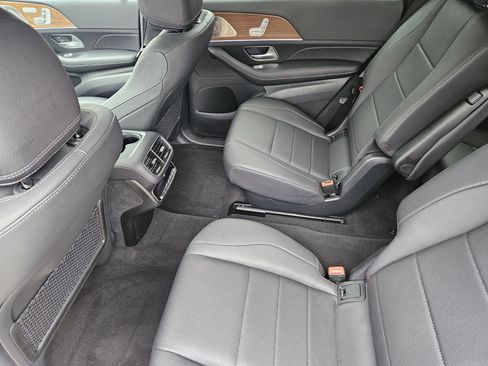 Certified 2025 Mercedes-Benz GLS 450 GLS 450 image 28