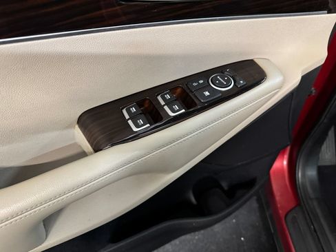 Used 2019 Kia Sorento EX AWD/4WD image 13