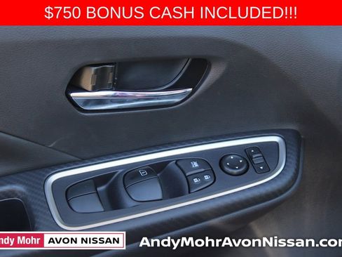 New 2025 Nissan Versa SR w/ Trunk Package image 11