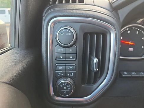 Used 2022 Chevrolet Silverado 2500 LTZ w/ LTZ Premium Package AWD/4WD image 33