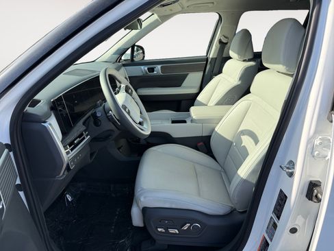 Used 2025 Hyundai Santa Fe Calligraphy image 10