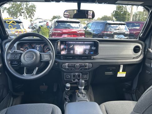 New 2025 Jeep Gladiator Sport image 49