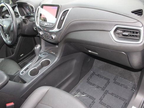 Used 2019 Chevrolet Equinox Premier image 36