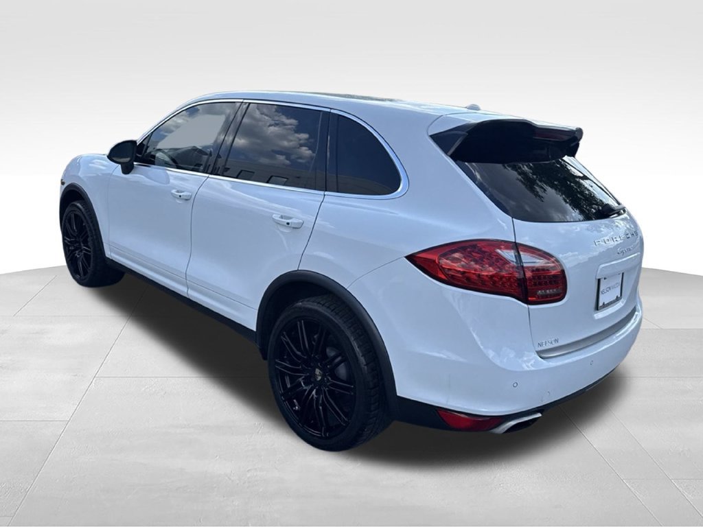 Used 2012 Porsche Cayenne AWD/4WD image 5