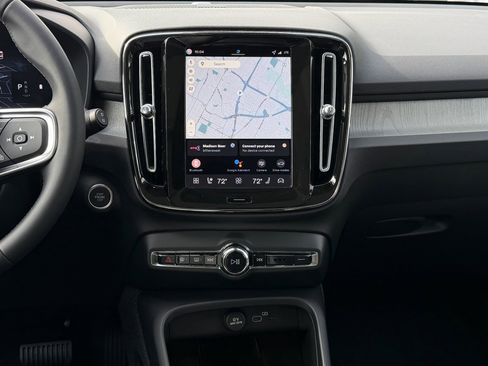 New 2026 Volvo XC40 B5 Plus w/ Climate Package image 12