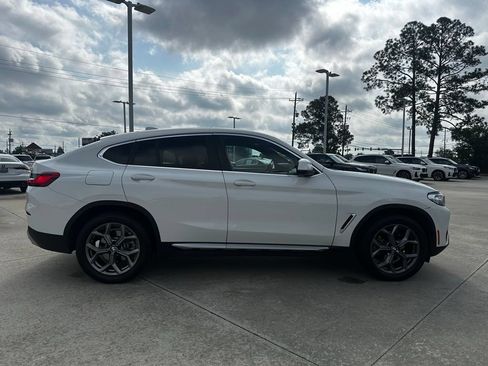 Certified 2024 BMW X4 xDrive30i w/ Convenience Package AWD/4WD image 4