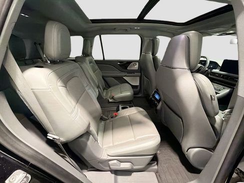 Used 2021 Lincoln Aviator Reserve w/ Equipment Group 208A image 25