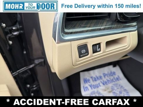 Used 2018 Cadillac XT5 Base image 15