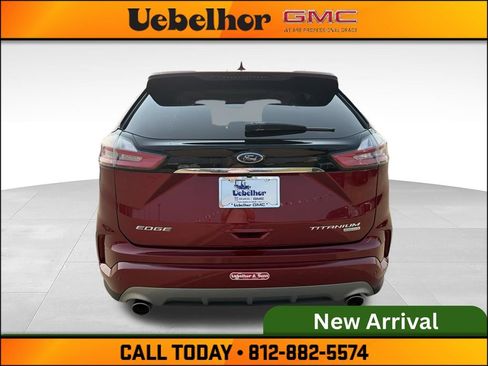 Used 2019 Ford Edge Titanium w/ Equipment Group 301A FWD image 7