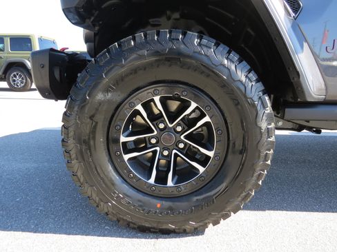 New 2026 Jeep Wrangler Unlimited Rubicon image 12