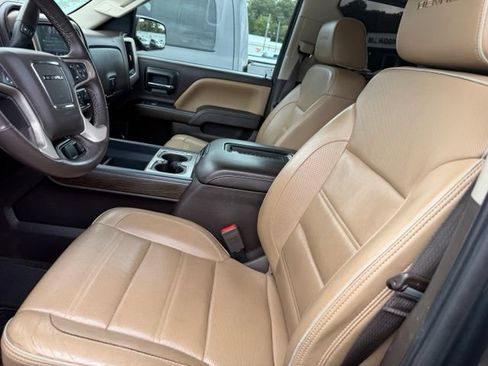 Used 2017 GMC Sierra 1500 Denali w/ Denali Ultimate Package AWD/4WD image 13
