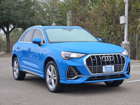 Used 2020 Audi Q3 2.0T Premium w/ Convenience Package image 3