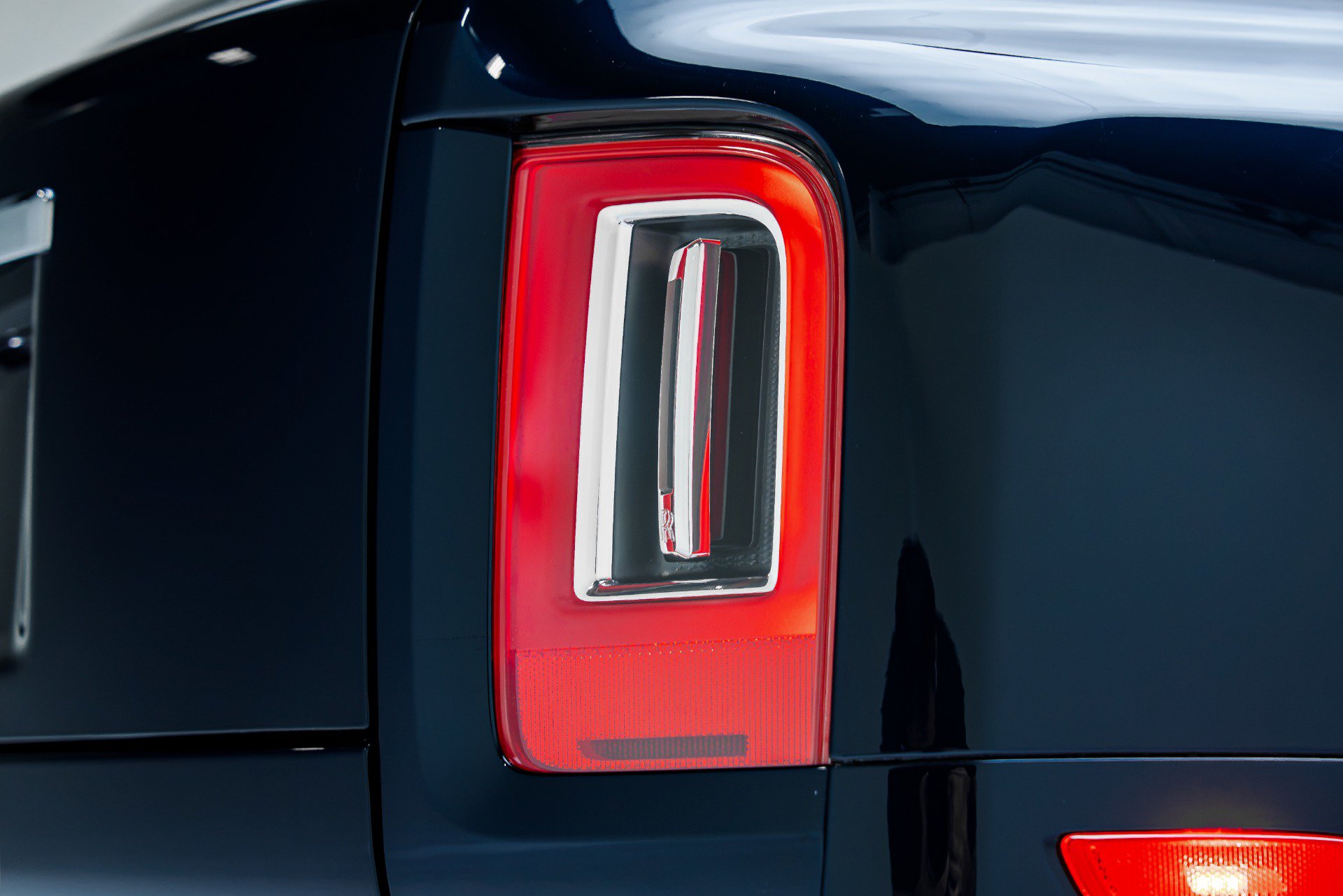 Used 2023 Rolls-Royce Cullinan AWD/4WD image 31